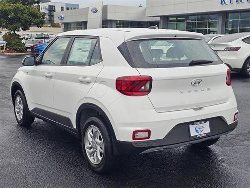 2025 Hyundai VENUE SE
