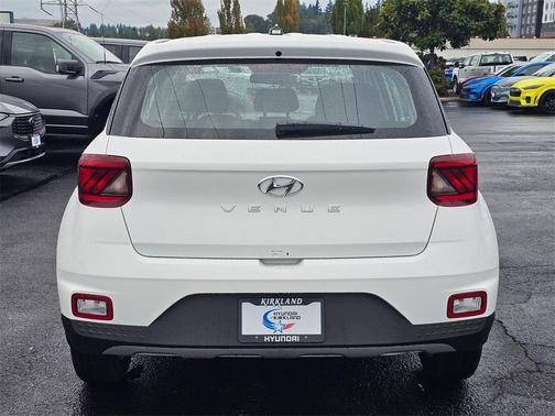 2025 Hyundai VENUE SE
