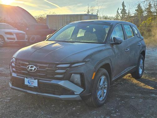 2025 Hyundai TUCSON SE