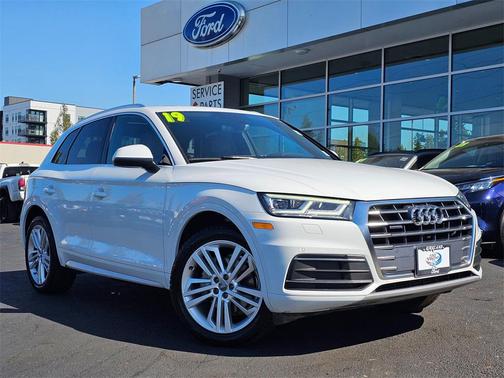 2019 Audi Q5 2.0T Premium Plus