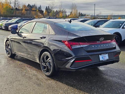 2026 Hyundai ELANTRA HEV SEL Sport