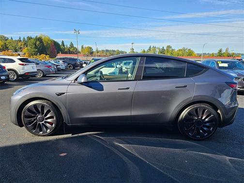 2023 Tesla Model Y Performance Dual Motor All-Wheel Drive