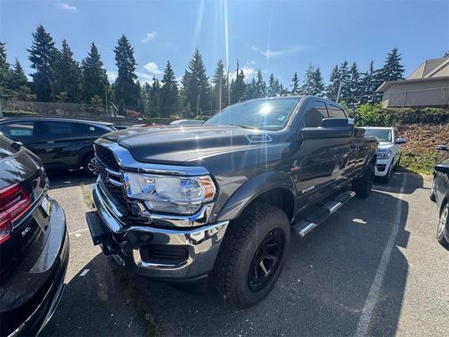 2020 RAM 2500 Tradesman Crew Cab 4X4 8' Box