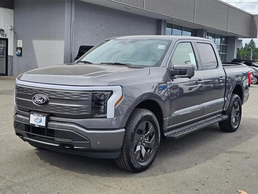 2025 Ford F-150 Lightning LARIAT