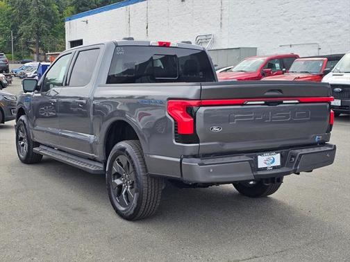 2025 Ford F-150 Lightning LARIAT