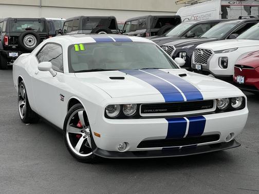 2011 Dodge Challenger SRT8