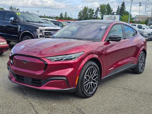 2025 Ford Mustang Mach-E Premium