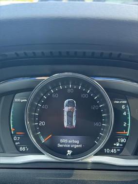 2016 Volvo V60 Cross Country T5