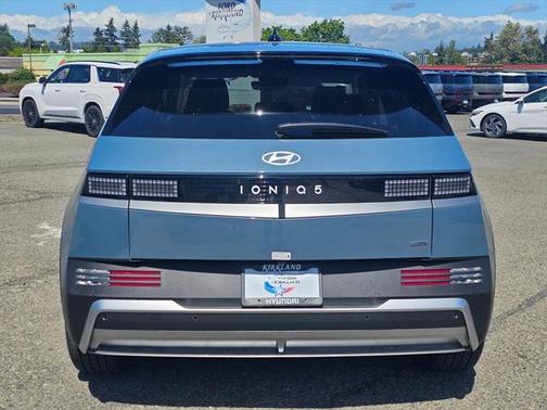 2025 Hyundai IONIQ 5 SE