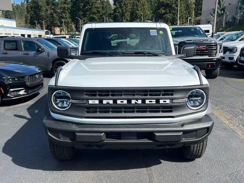 Oxford White 2026 Ford Bronco Big Bend