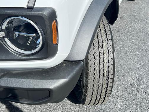 Oxford White 2026 Ford Bronco Big Bend