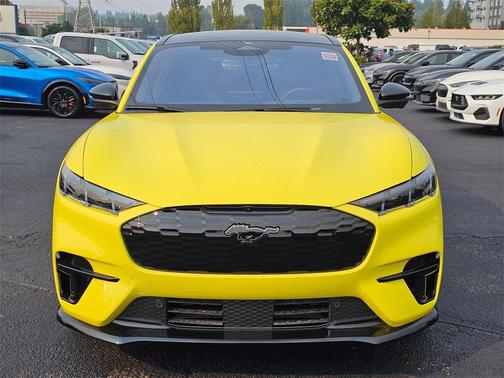 2025 Ford Mustang Mach-E GT