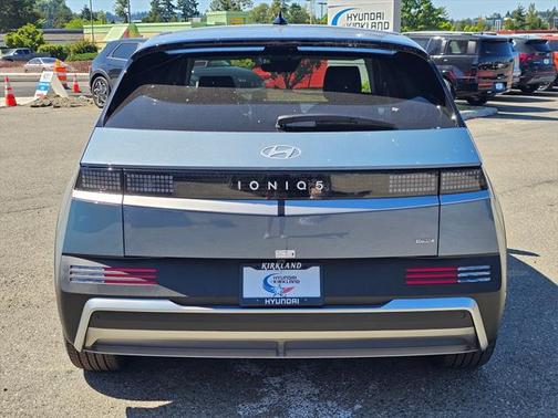 2025 Hyundai IONIQ 5 SE