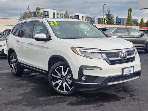 2022 Honda Pilot Touring 8-Passenger