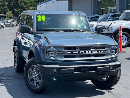Azure Gray Metallic Tri-Coat 2024 Ford Bronco Big Bend