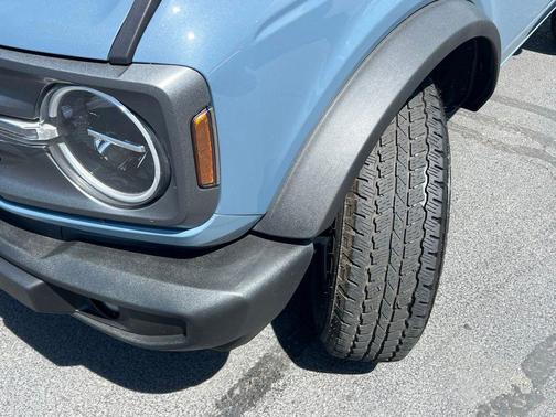 Azure Gray Metallic Tri-Coat 2024 Ford Bronco Big Bend
