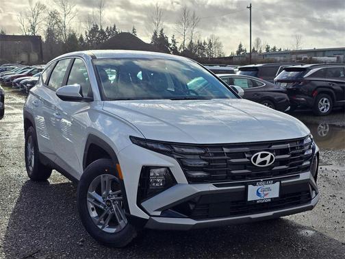 2025 Hyundai TUCSON SE