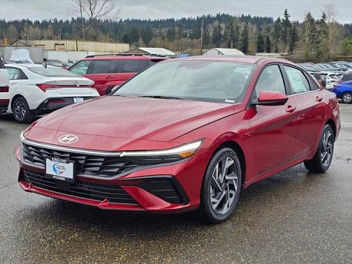 2025 Hyundai ELANTRA SEL