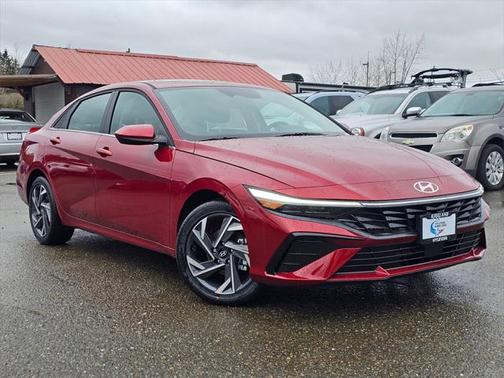 2025 Hyundai ELANTRA SEL