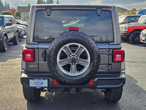 2020 Jeep Wrangler Unlimited Sahara