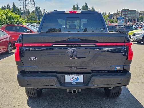 2025 Ford F-150 Lightning LARIAT