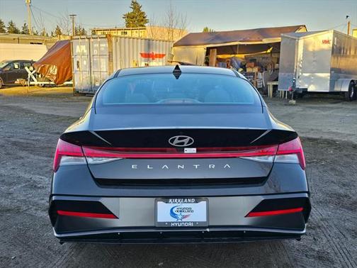 2025 Hyundai ELANTRA SEL