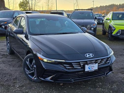 2025 Hyundai ELANTRA SEL