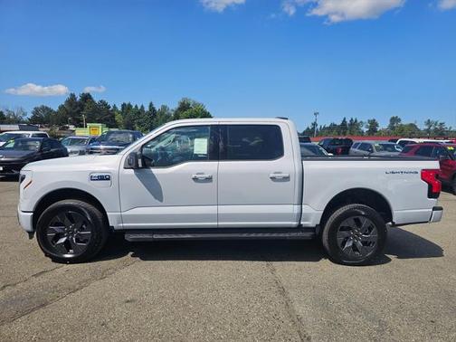 2025 Ford F-150 Lightning Flash