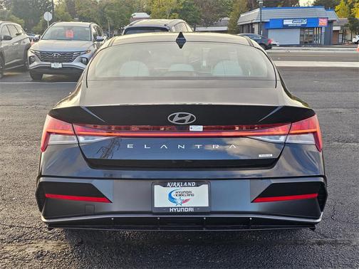 2025 Hyundai ELANTRA HEV Limited