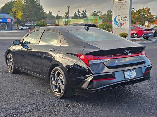 2025 Hyundai ELANTRA HEV Limited