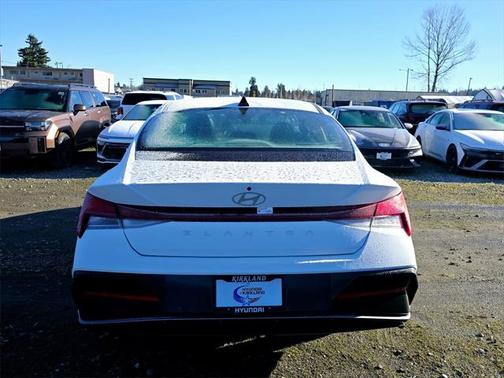 2025 Hyundai ELANTRA SEL