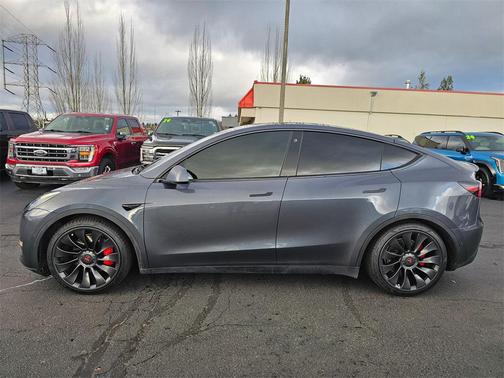 2022 Tesla Model Y Performance Dual Motor All-Wheel Drive