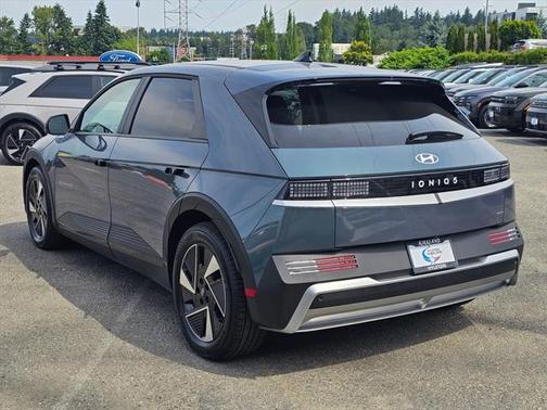 2025 Hyundai IONIQ 5 SE