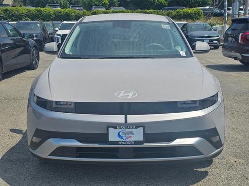 2025 Hyundai IONIQ 5 SE
