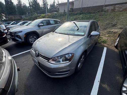 2017 Volkswagen Golf TSI S 4-Door