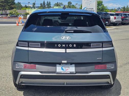 2025 Hyundai IONIQ 5 SE