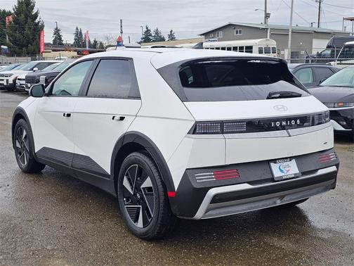 2026 Hyundai IONIQ 5 SE