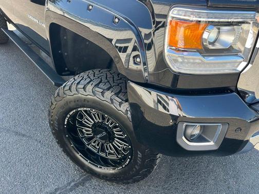 Onyx Black 2018 GMC Sierra 3500 Denali