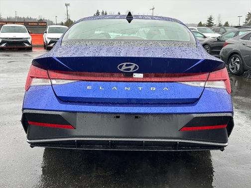 2025 Hyundai ELANTRA SEL