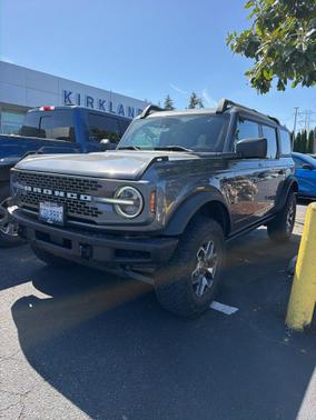 Carbonized Gray Metallic 2023 Ford Bronco Badlands