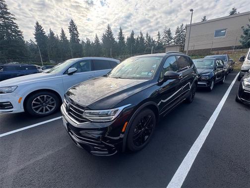 2022 Volkswagen Tiguan 2.0T SE R-Line Black 4MOTION