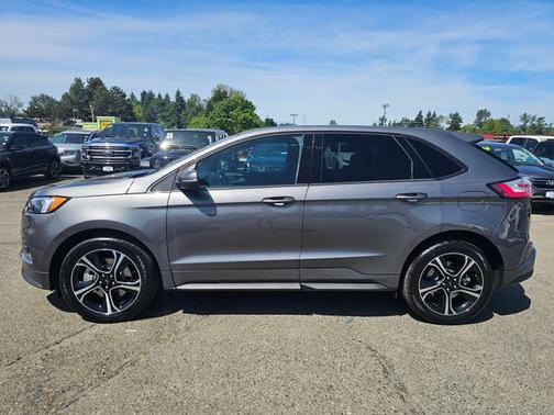 2023 Ford Edge ST