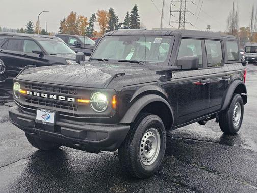 2025 Ford Bronco Base