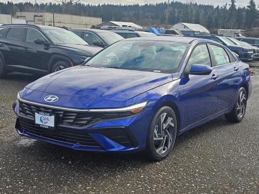 2025 Hyundai ELANTRA Limited