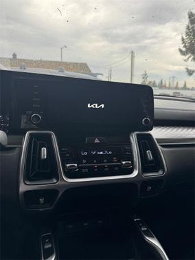 2022 Kia Sorento Hybrid S