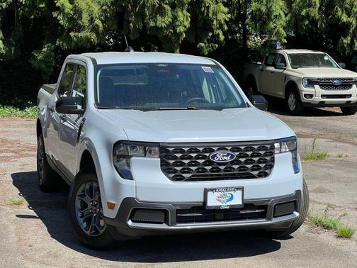 Space White Metallic 2026 Ford Maverick XLT