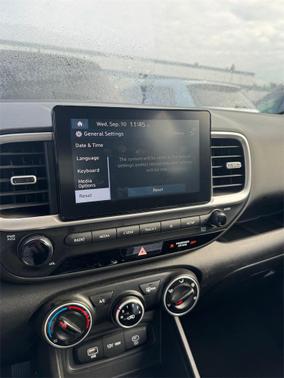 2023 Hyundai VENUE SE
