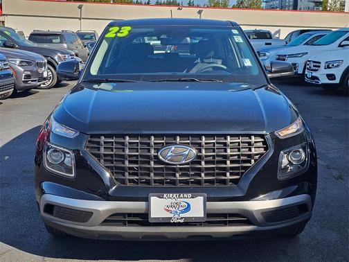 2023 Hyundai VENUE SE