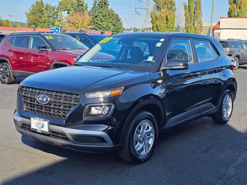 2023 Hyundai VENUE SE