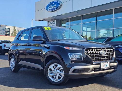 2023 Hyundai VENUE SE